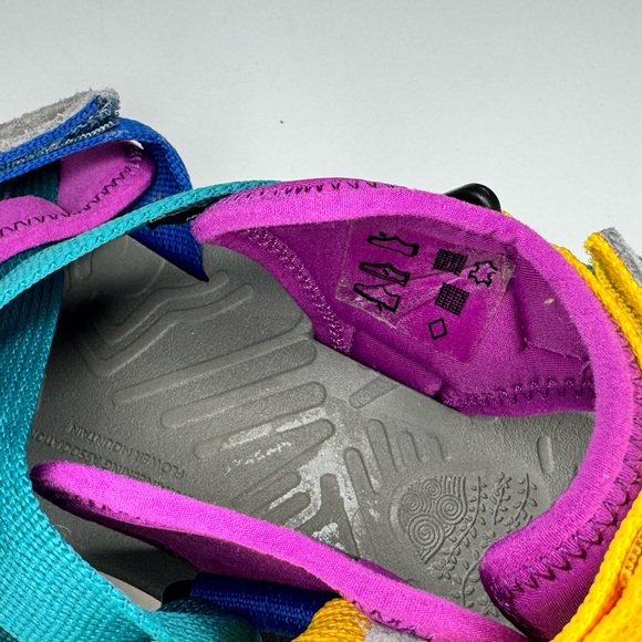 Flower Mountain • NAZCA Womens Sandals, Size 8 Multi color NEW - Picture 9 of 16